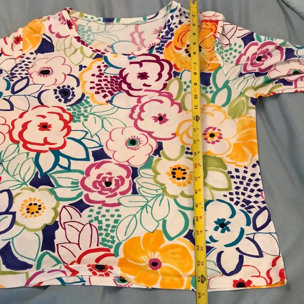 Floral Multicolor Women's Top - Picture 5 of 7